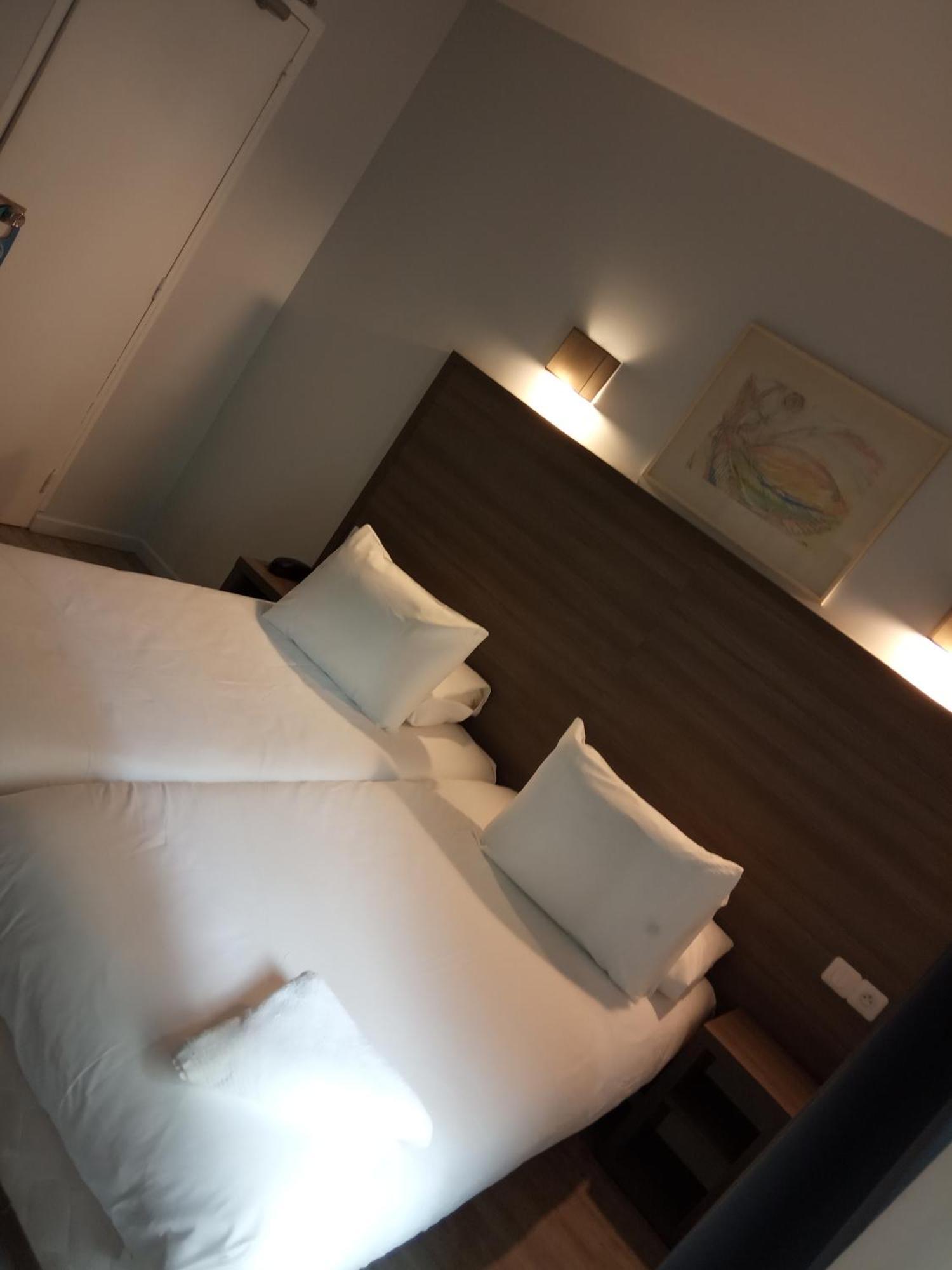 Hotel Du Globe 18 Parijs